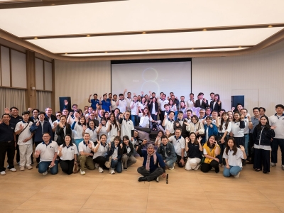 DECO 8th Anniversary 01